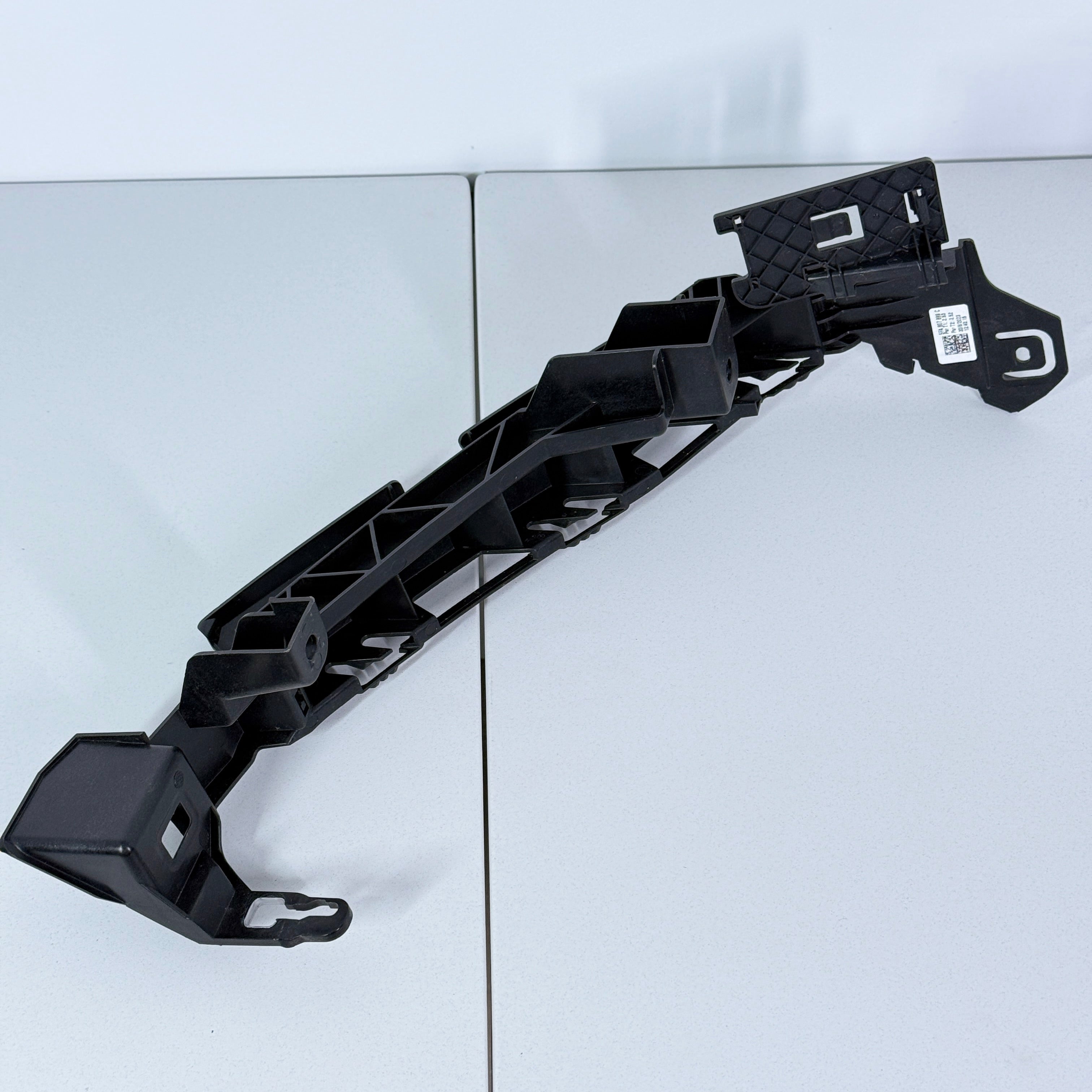 CUPRA LEON 2023 GUIDE PIECE FOR HEADLAMP 5FA807889C