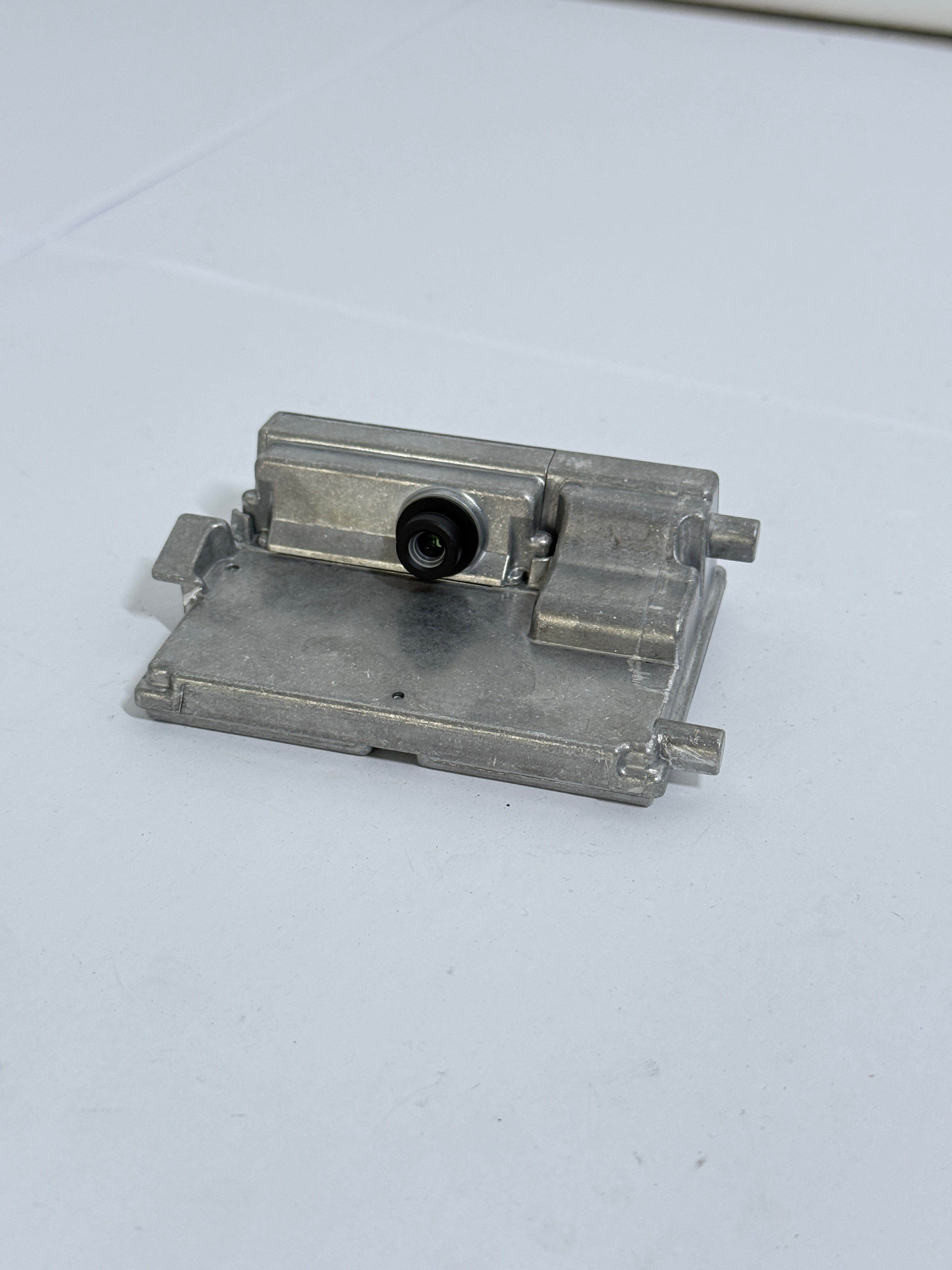 CUPRA LEON 2023 FRONT CAMERA 5WA980653D