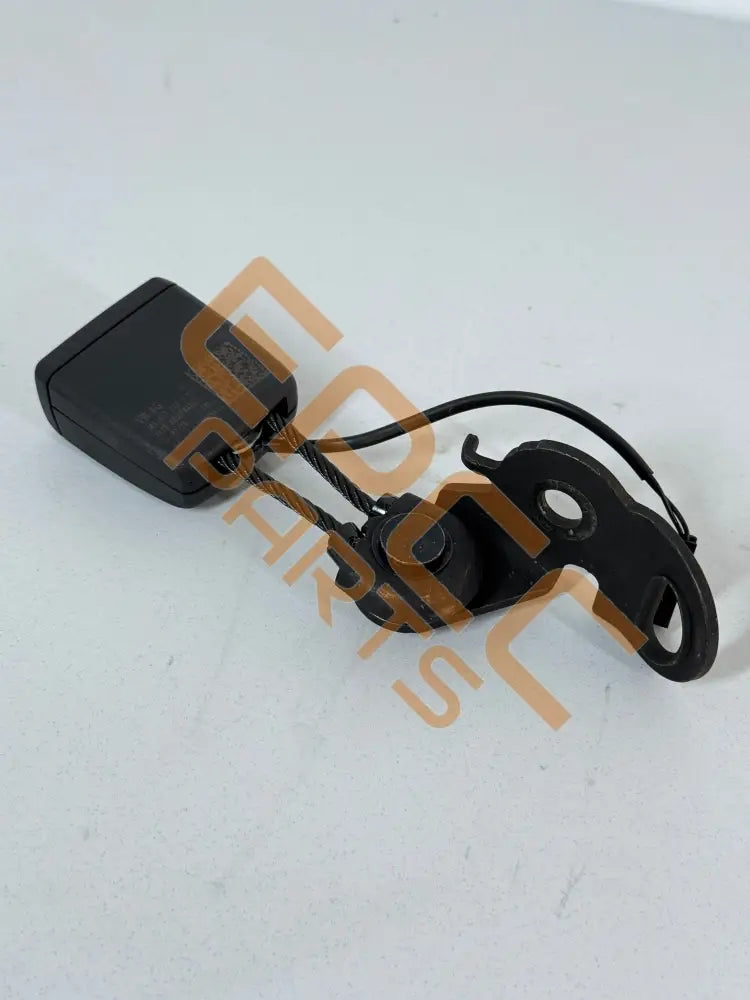 CUPRA BORN BELT LATCH WITH WARNING CONTACT 10A857740B