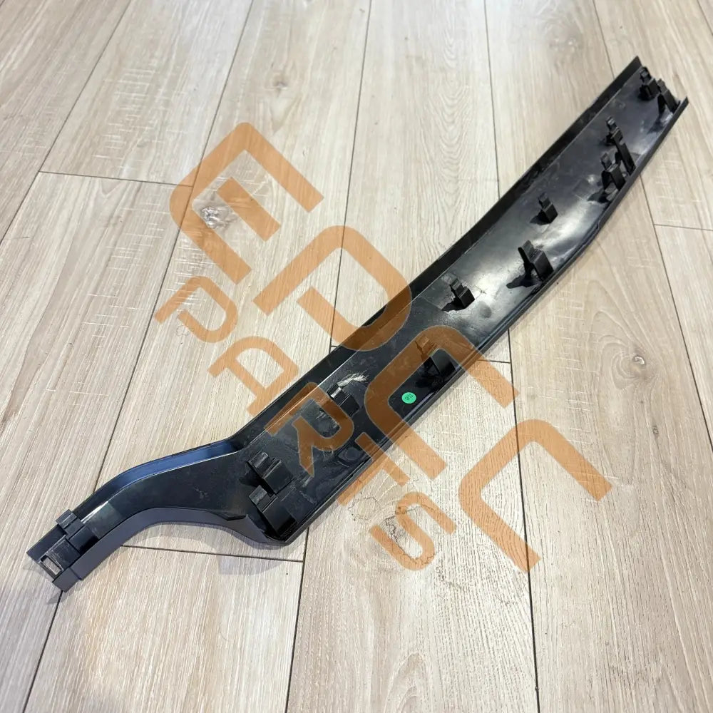 CUPRA BORN 2023 DASH COVER ALIMINIUM 10H854377 Dash