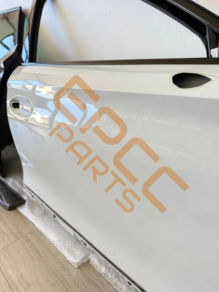 CUPRA FORMENTOR RIGHT FRONT DOOR 5FF831052A Door