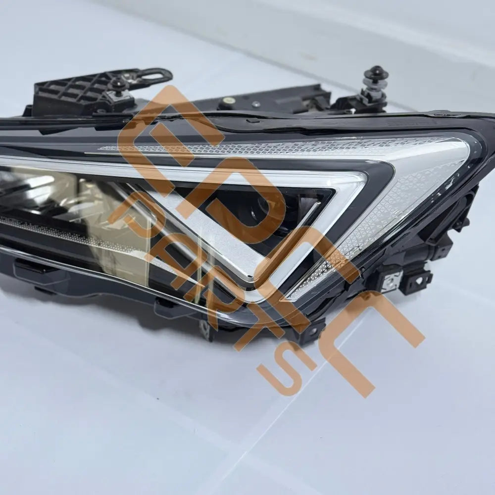SEAT CUPRA LEON 2024 LED HEADLIGHT (RIGHT) 5FC941774