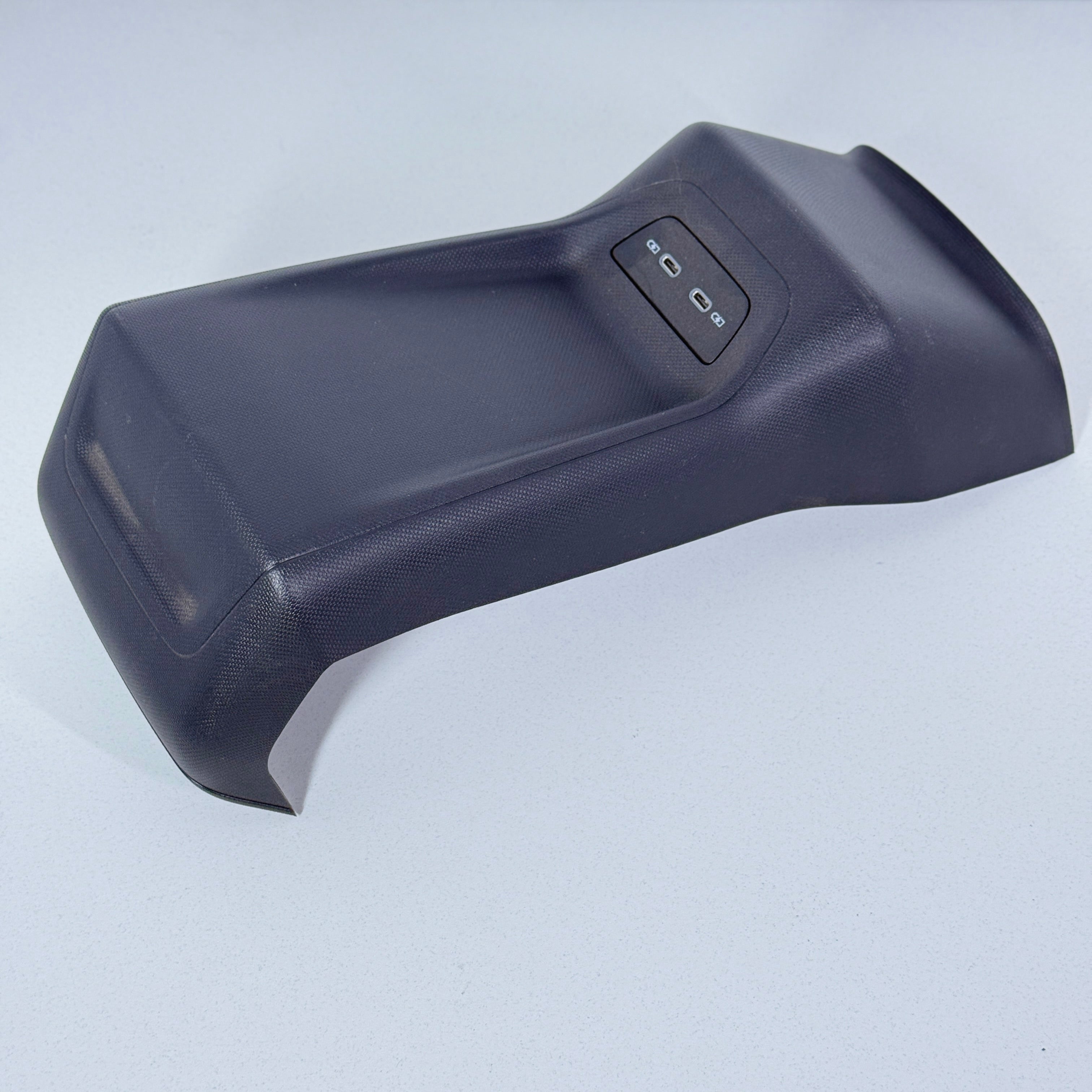 CUPRA BORN 2023 COVER FOR CENTRE CONSOLE 10E864298B