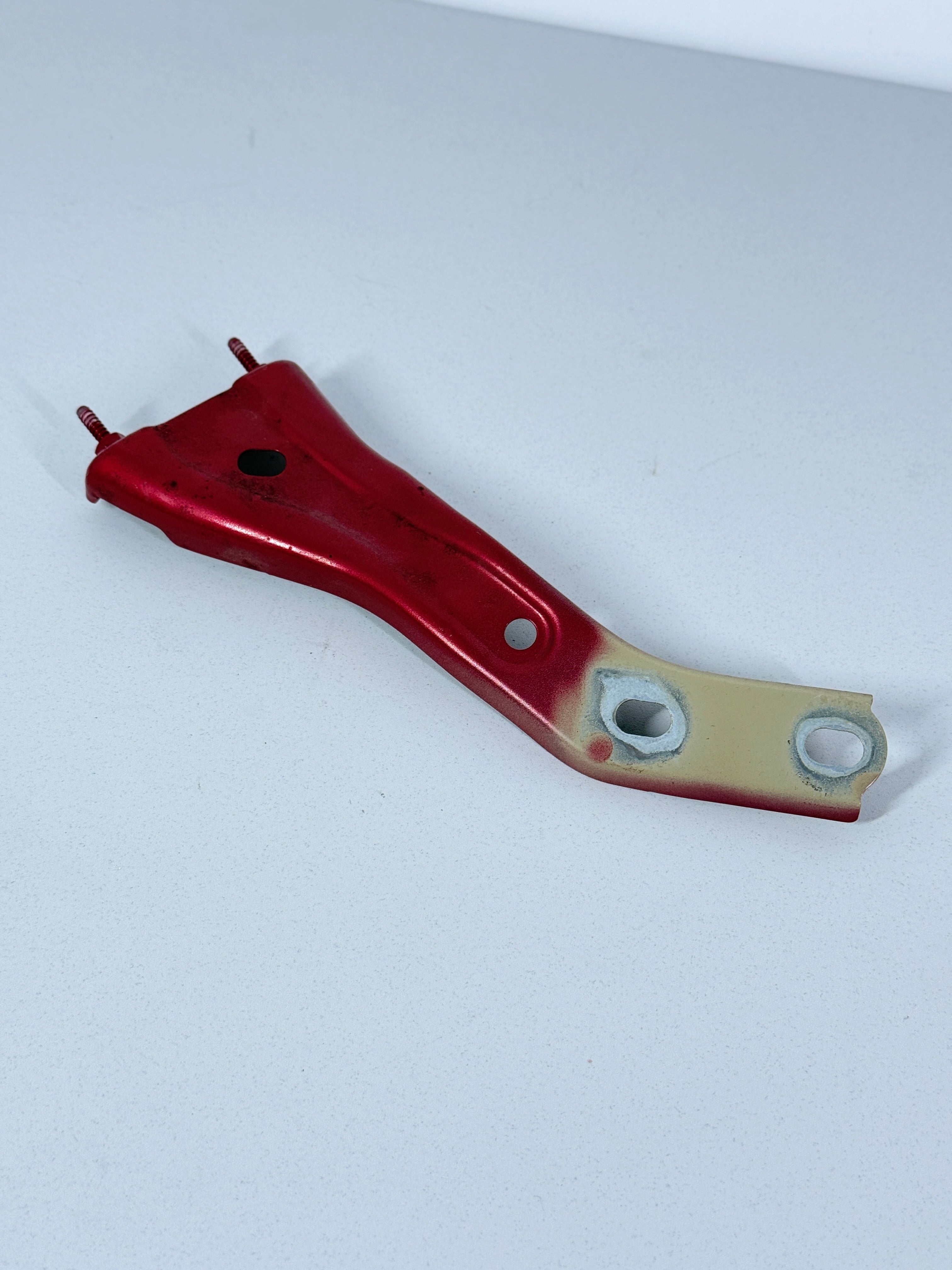 CUPRA BORN 2023 BRACE LEFT 10E821135