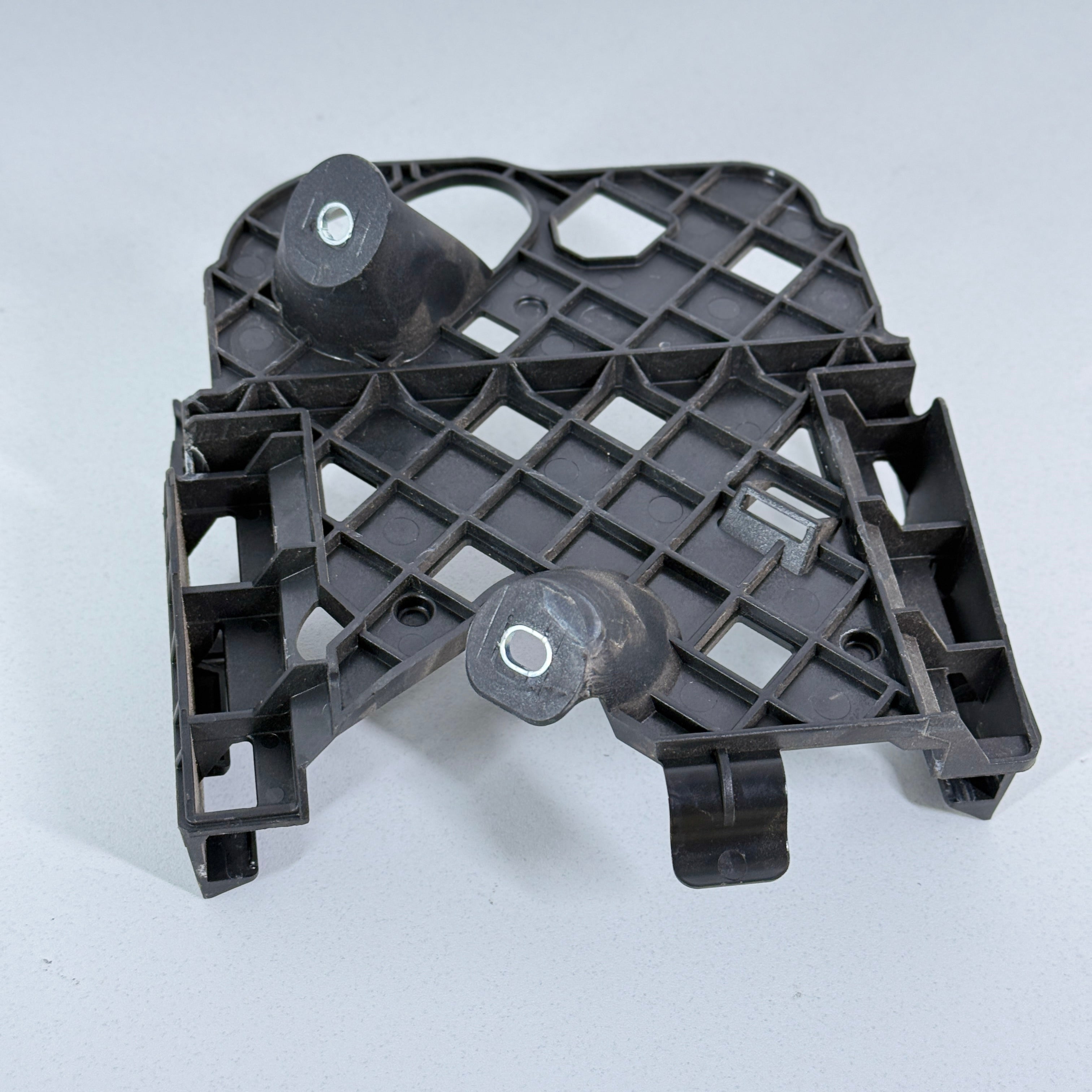 CUPRA LEON 2023 RETAINER FOR CONTROL UNIT 5WA906507A