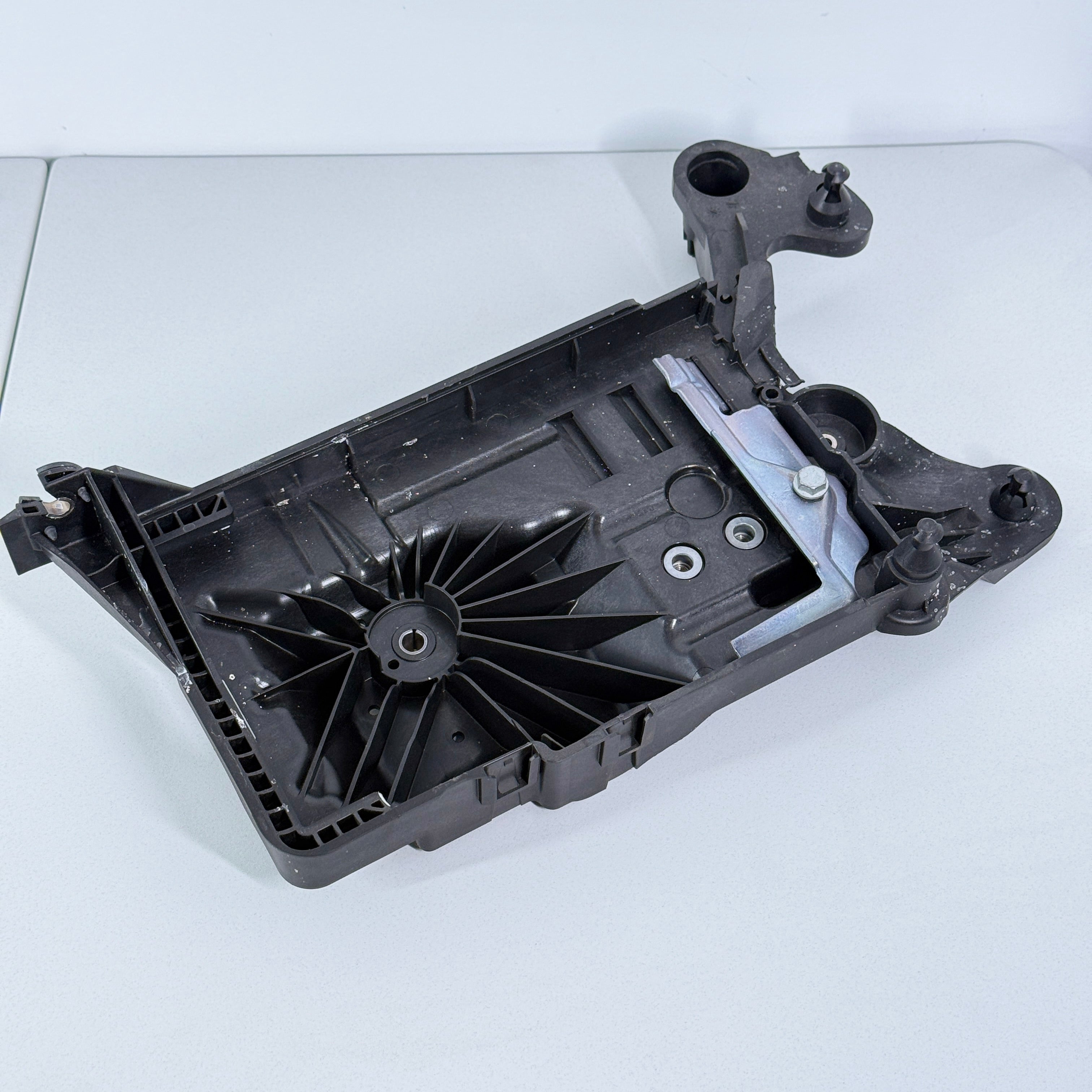 CUPRA BATTERY CONSOLE 5WA915331
