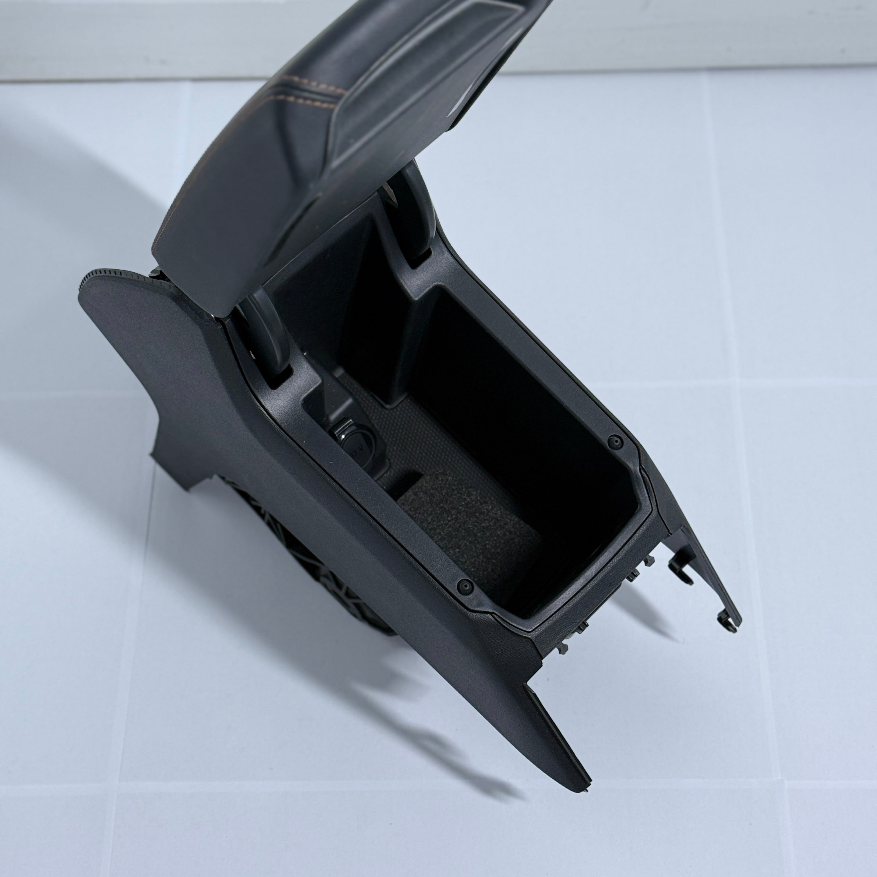 CUPRA FRONT ARMREST COMPLETE MIDDLE CONSOLE 5FF864207B
