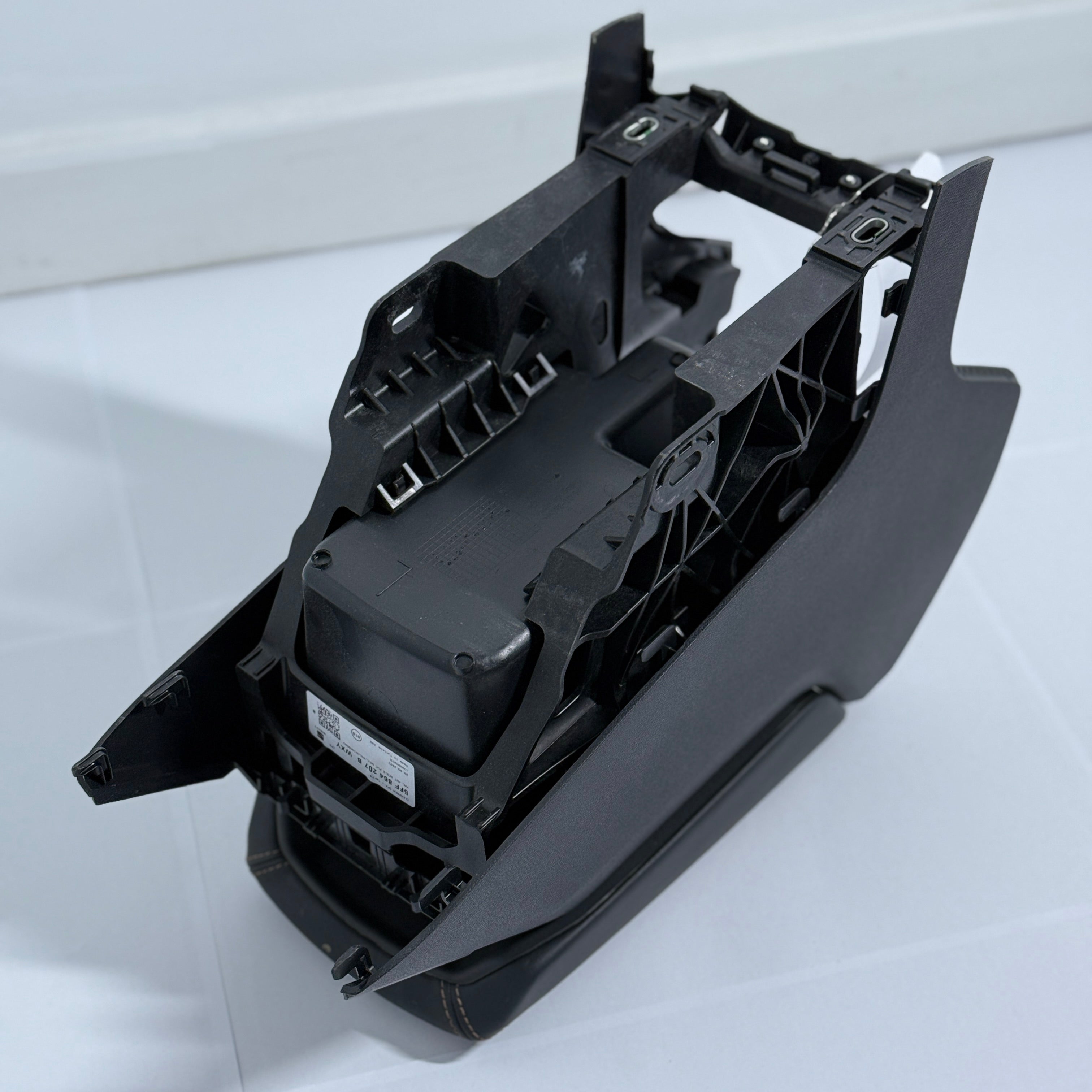 CUPRA FRONT ARMREST COMPLETE MIDDLE CONSOLE 5FF864207B