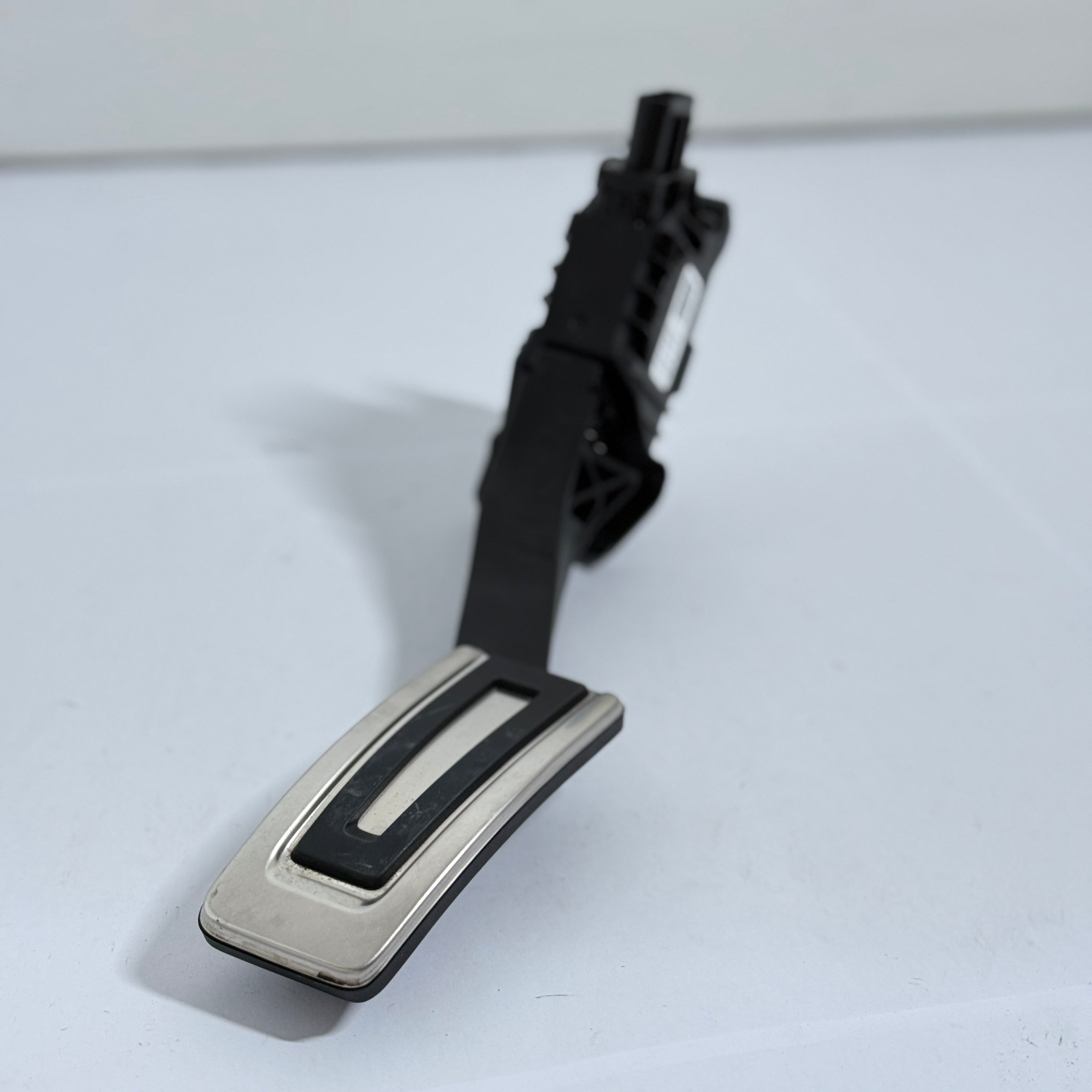 CUPRA ACCELERATOR PEDAL WITH ELECTRONIC MODULE 5Q2723503F