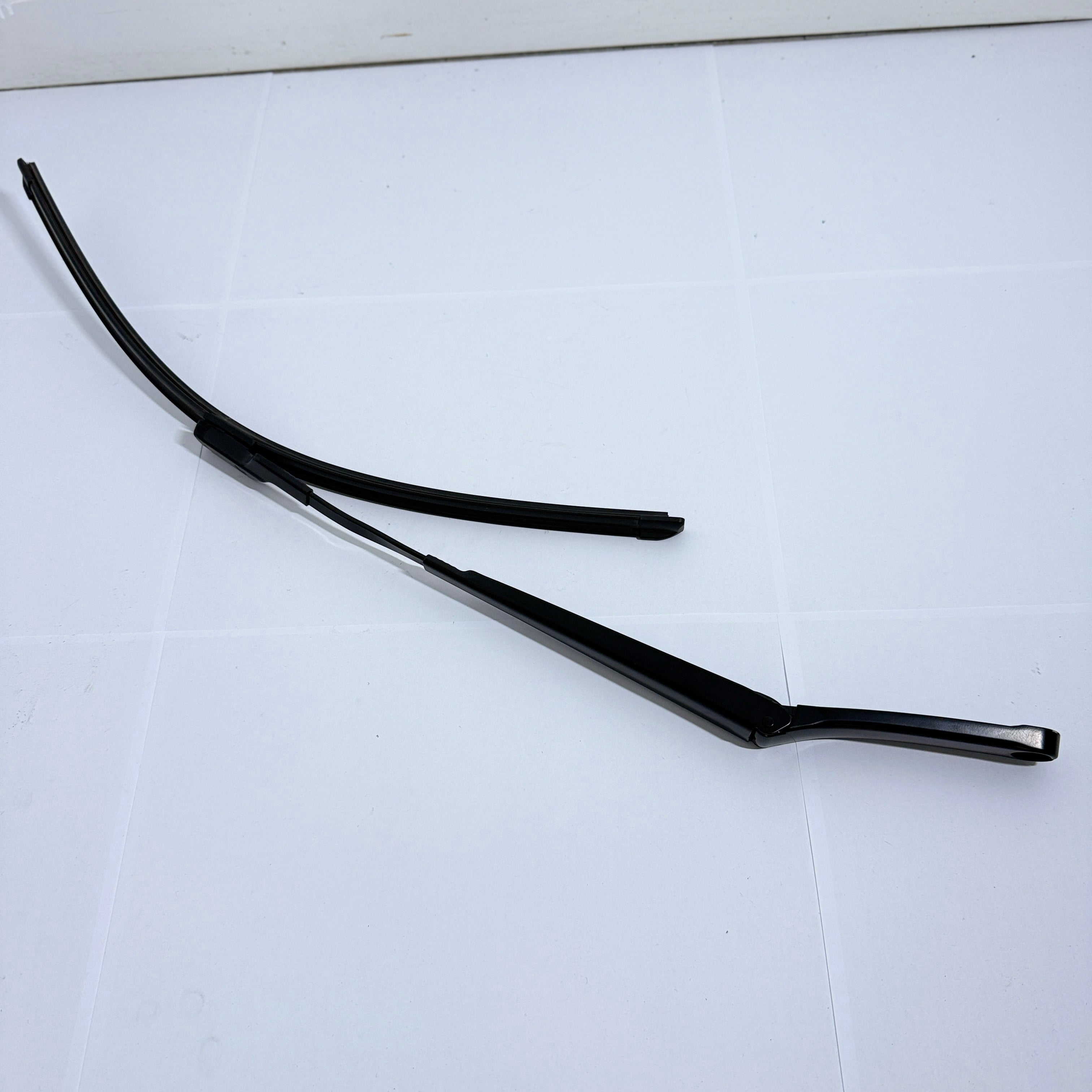 CUPRA LEON 2023 WIPER ARM WITH WIPER BLADE 5FB955409A 5FC955410
