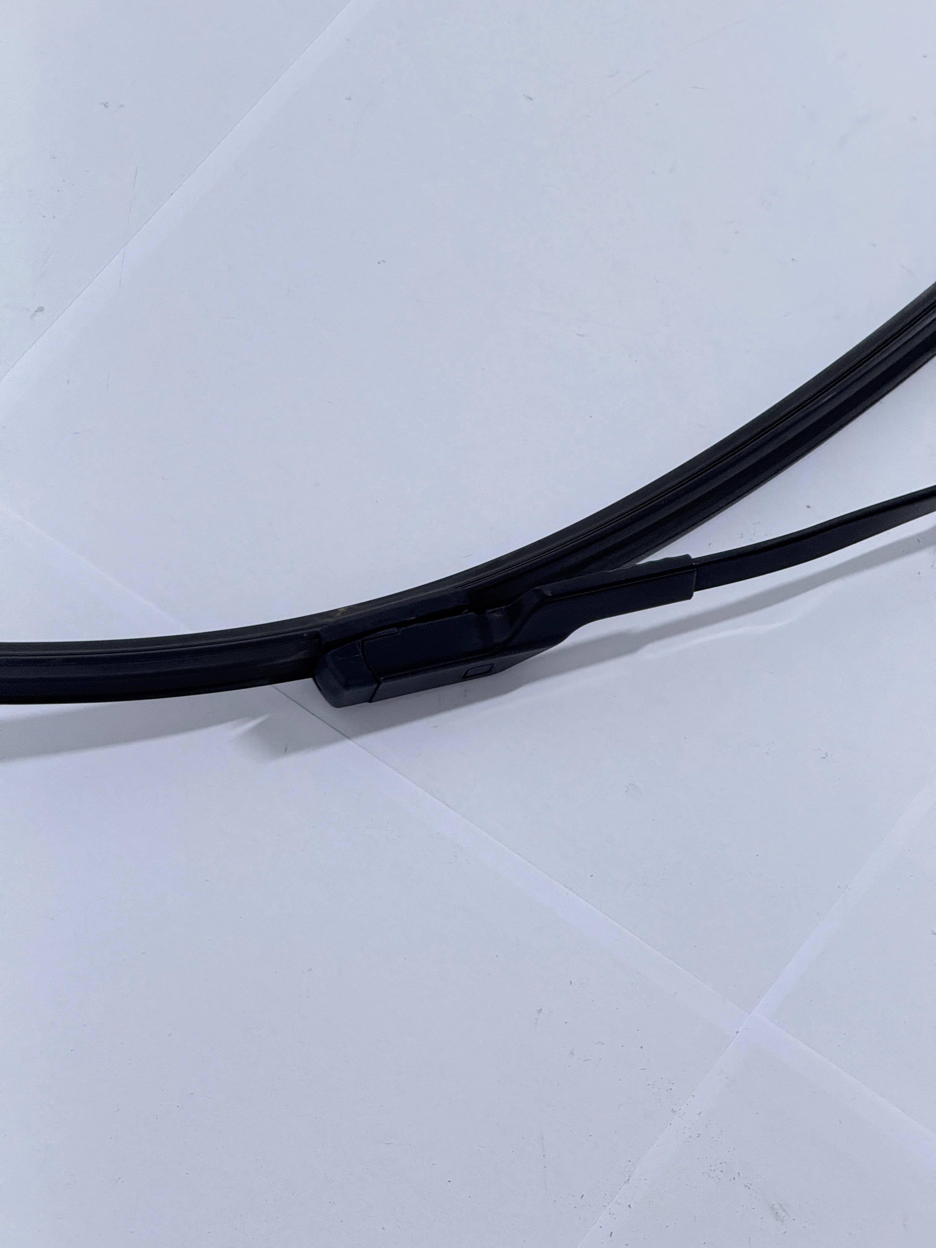 CUPRA ATECA AERO WIPER ARM WITH WIPER BLADES 577955410A 577998002C