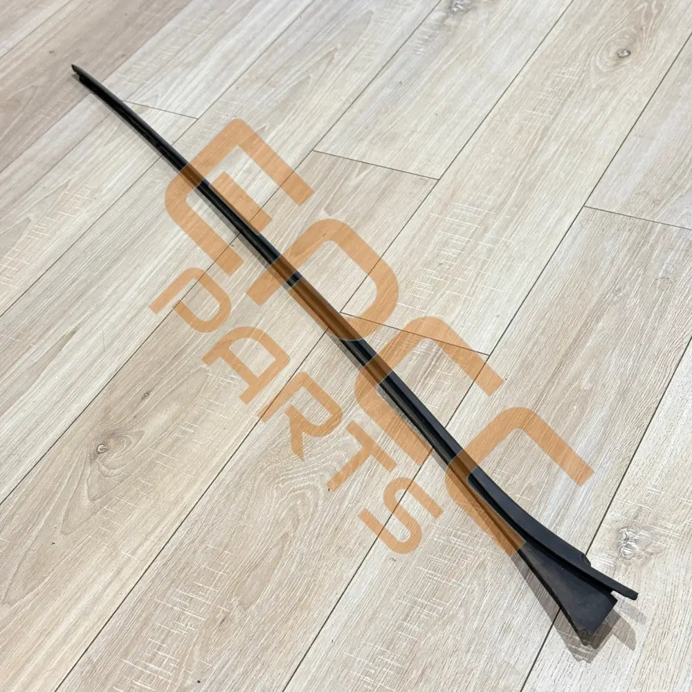 CUPRA ATECA TRIM STRIP FOR WIND-SCREEN 575854319A