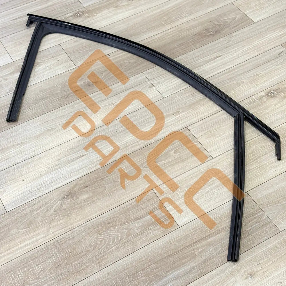 CUPRA ATECA WINDOW GUIDE 575837431Q