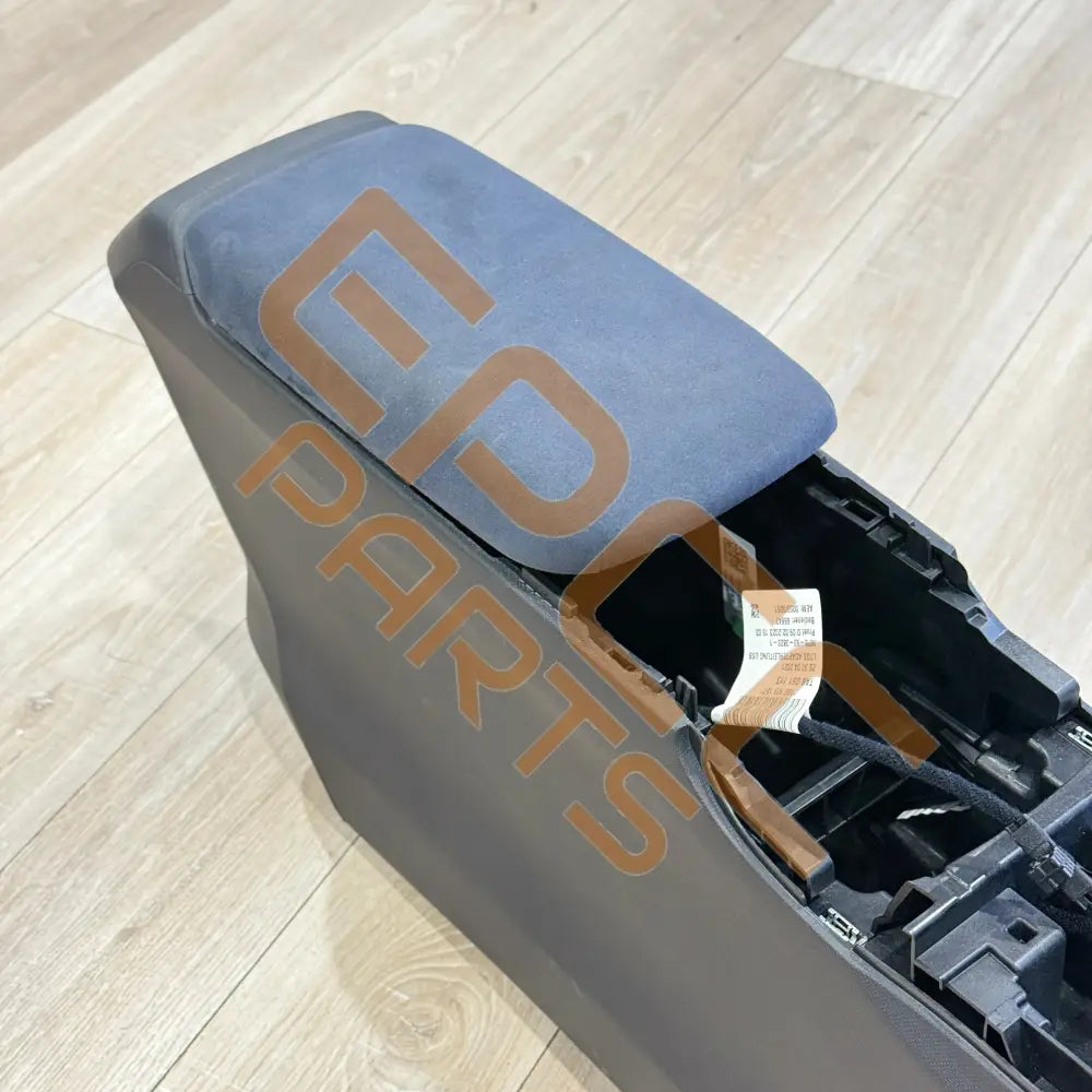 CUPRA BORN CENTER CONSOLE 10E863242C 10E864298B