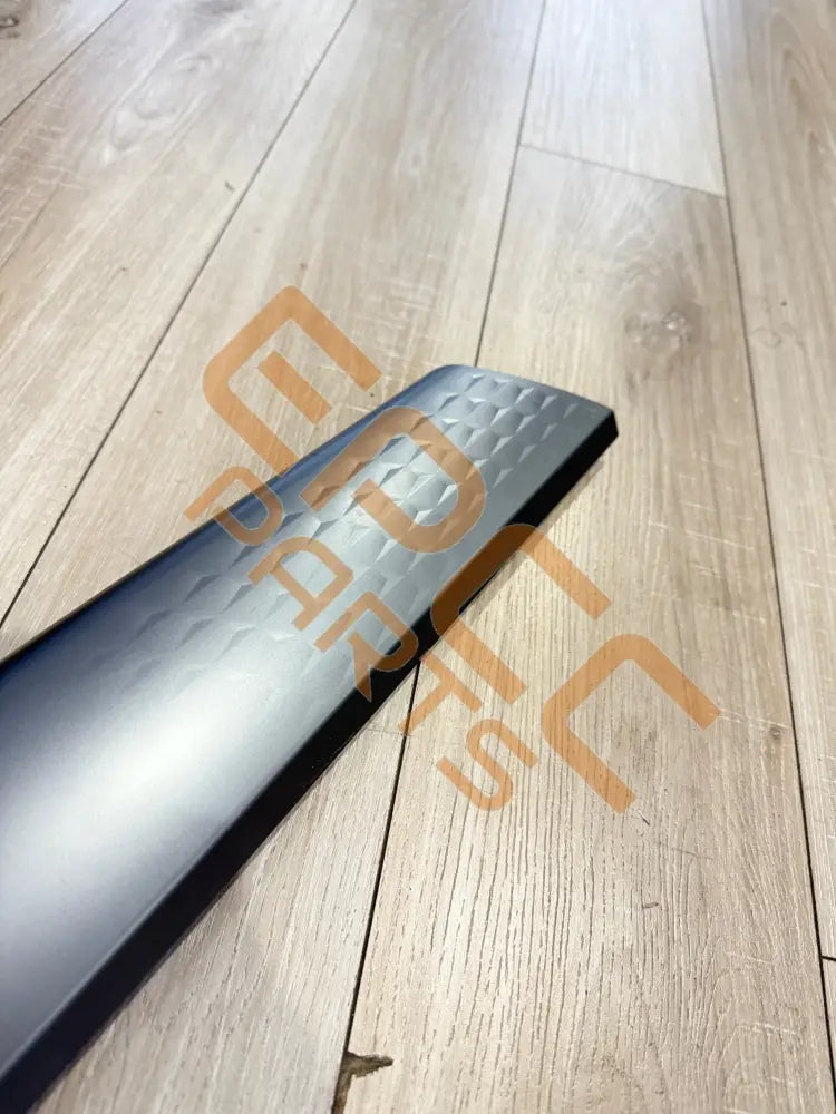 CUPRA BORN 2023 DASH COVER ALIMINIUM 10H854377 Dash