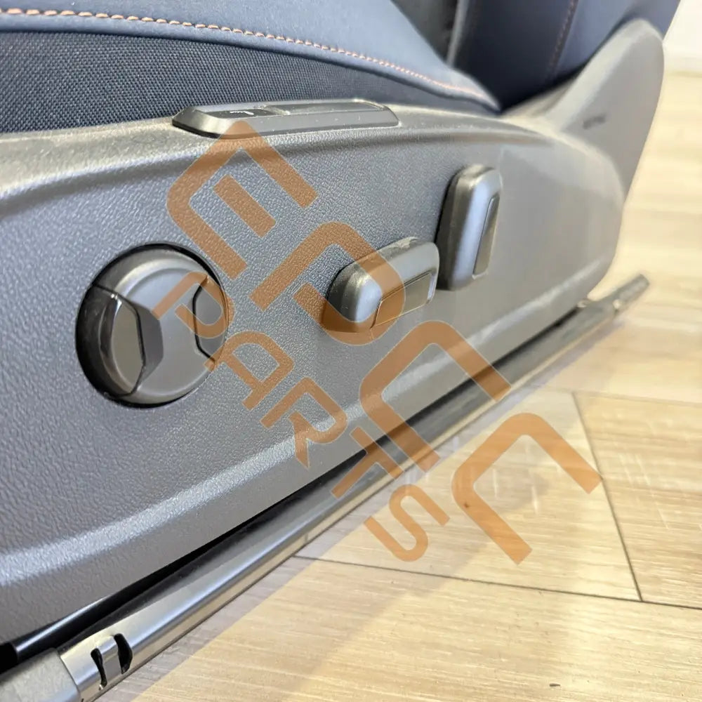 CUPRA BORN PASSSENGER SEAT (FRONT LEFT) 5WA881105Q