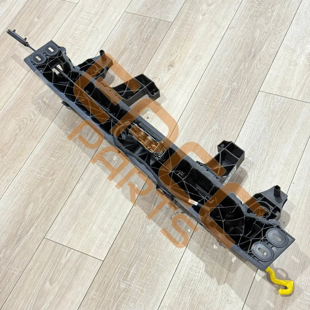 SEAT CUPRA BORN 2023 RADIATOR SUPPORT TOP CARRIER BRACKET 10A805563E