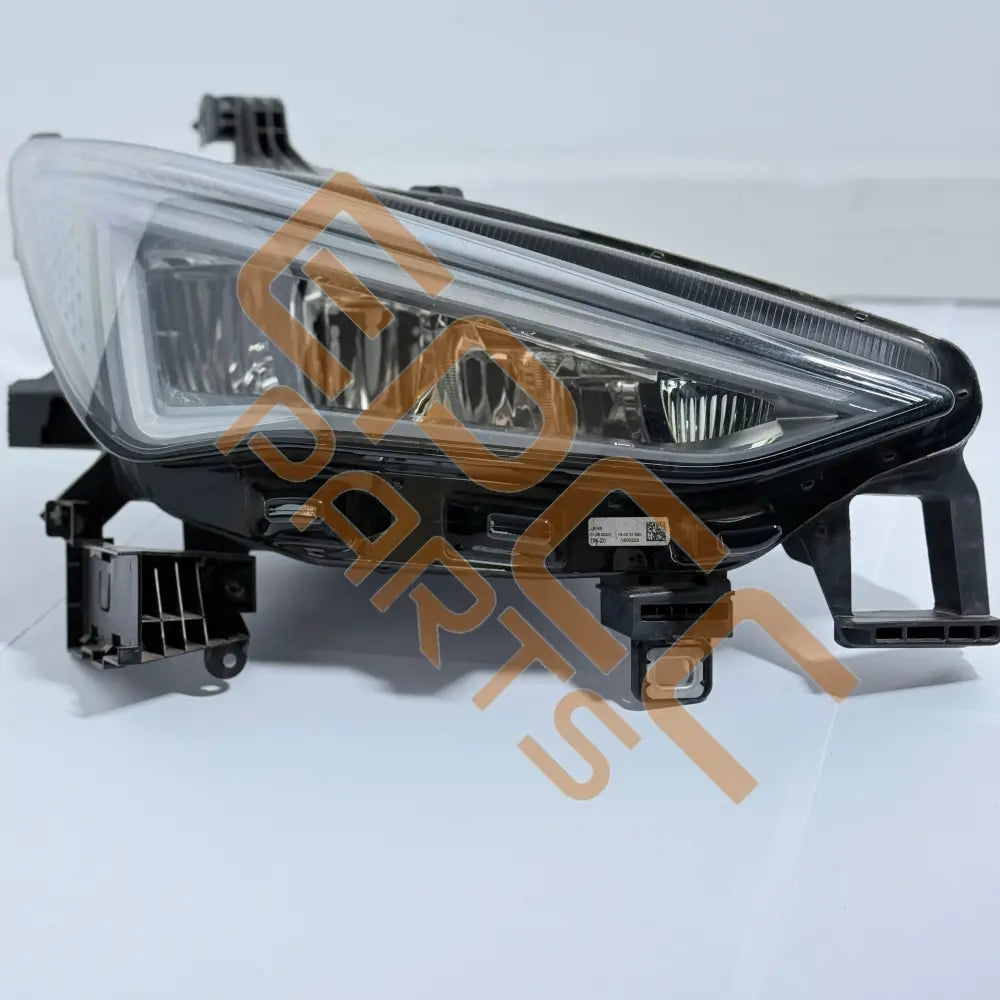 SEAT CUPRA BORN 2023 RIGHT LED HEADLIGHT 10H941774