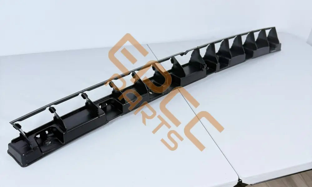 CUPRA BORN 2023 SECURING STRIP BUMPER 10E807863A Bumper