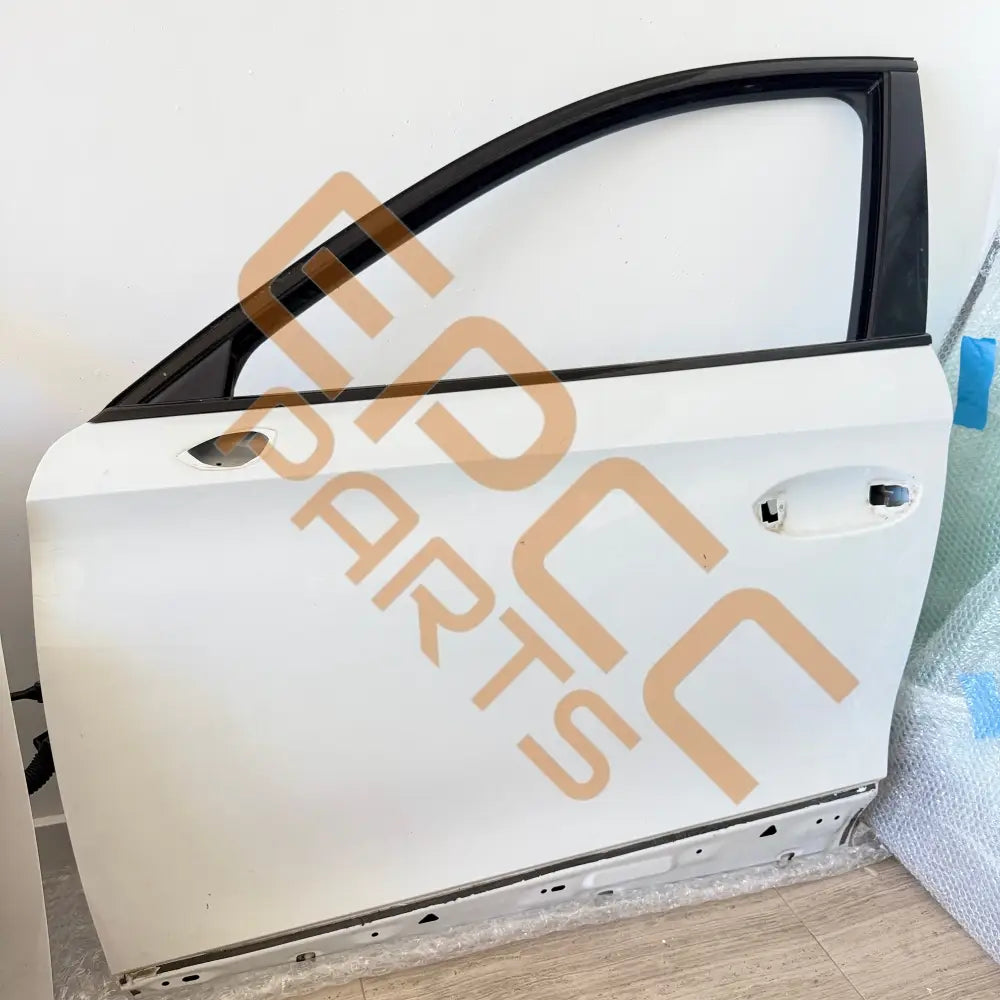 CUPRA FORMENTOR LEFT FRONT DOOR 5FF831051A Door