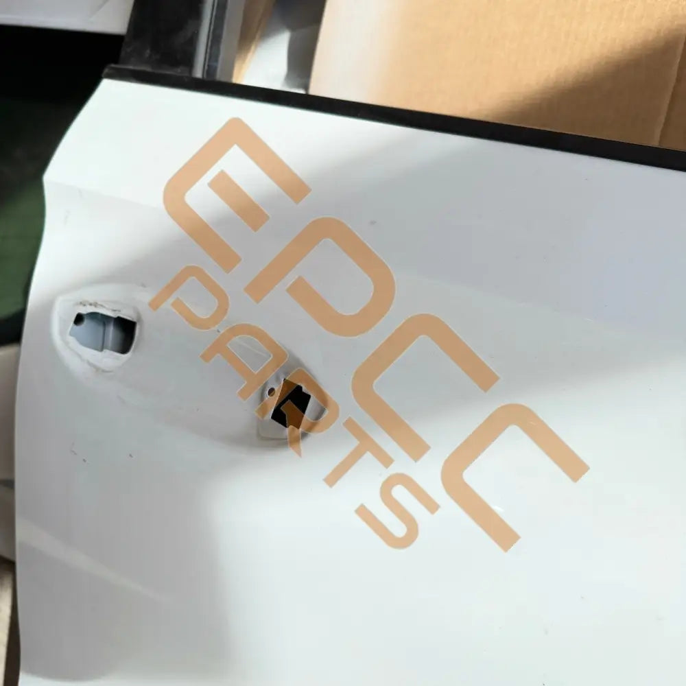 CUPRA LEON RIGHT FRONT DOOR 5FA831052B Door