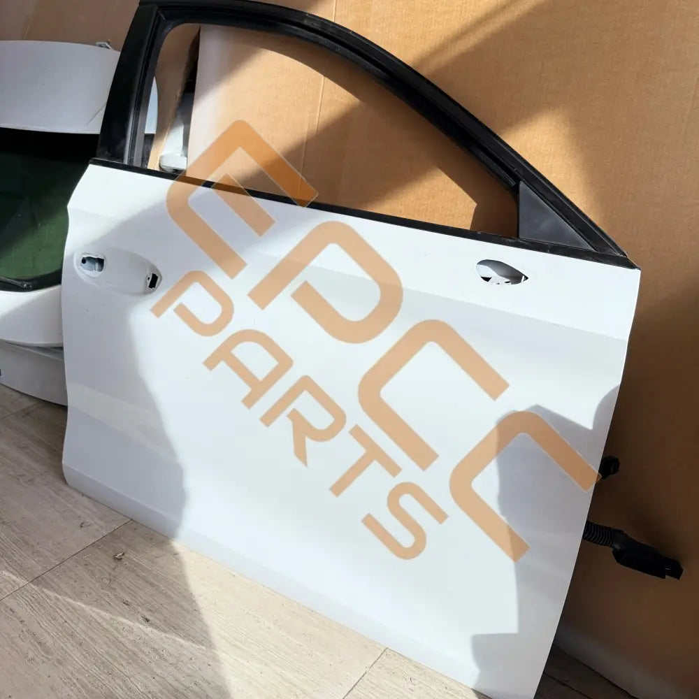 CUPRA LEON RIGHT FRONT DOOR 5FA831052B Door